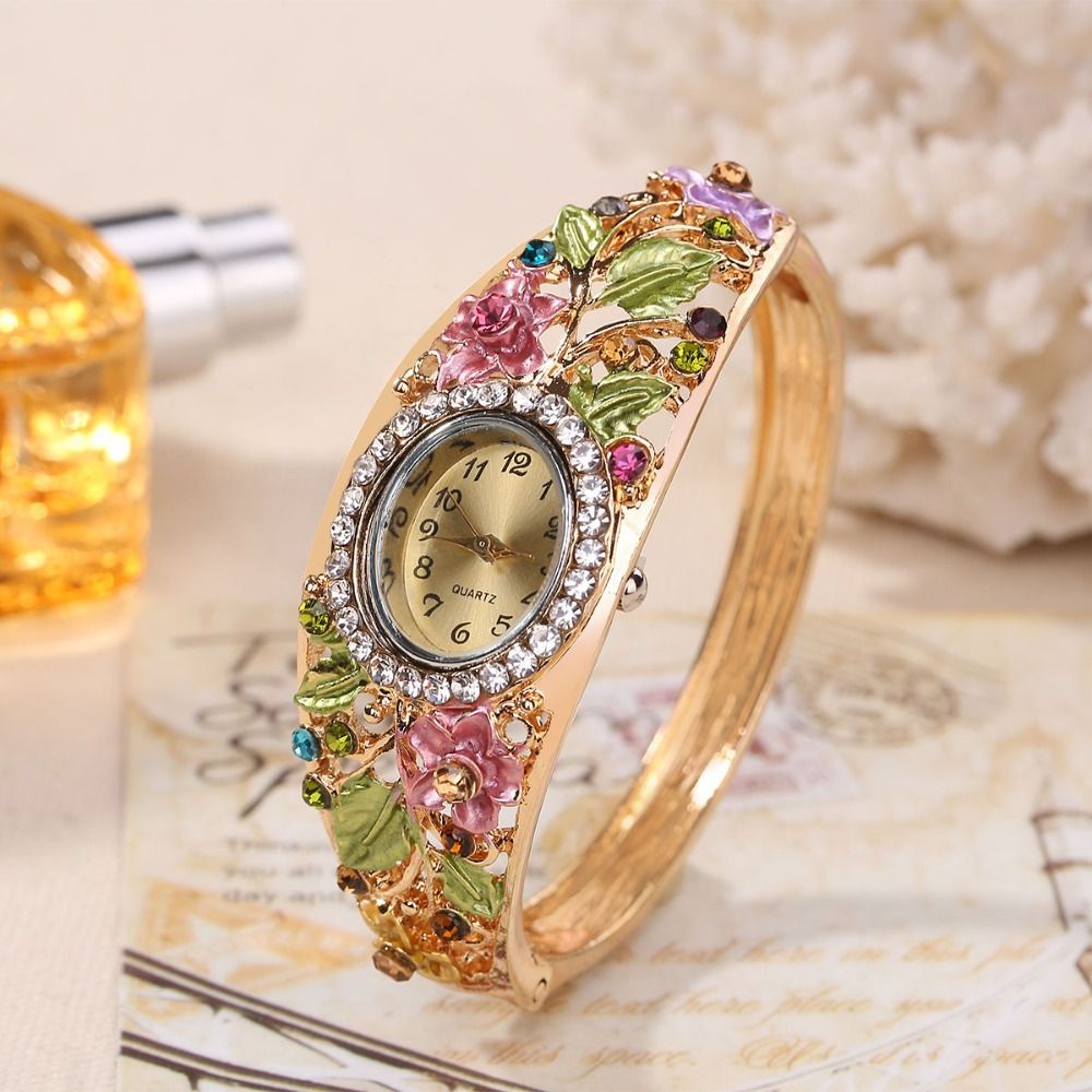 Rich In Flowers Vintage Watch  – обзор и цена Vintage Fashion Week