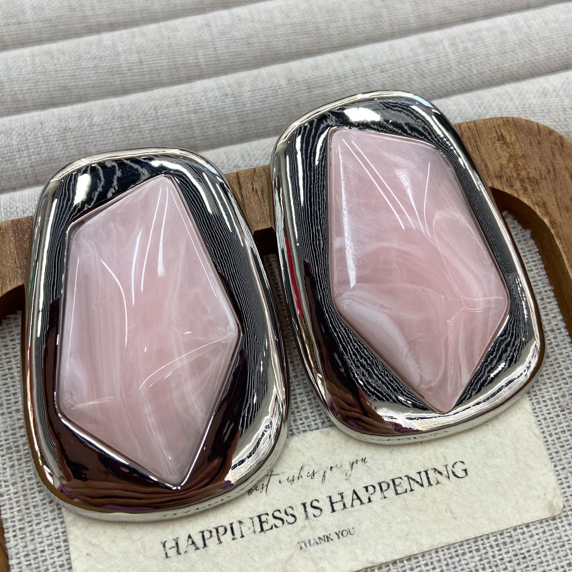 2026 Vintage Fashion Stone Ear – обзор и цена Vintage Fashion Influencer