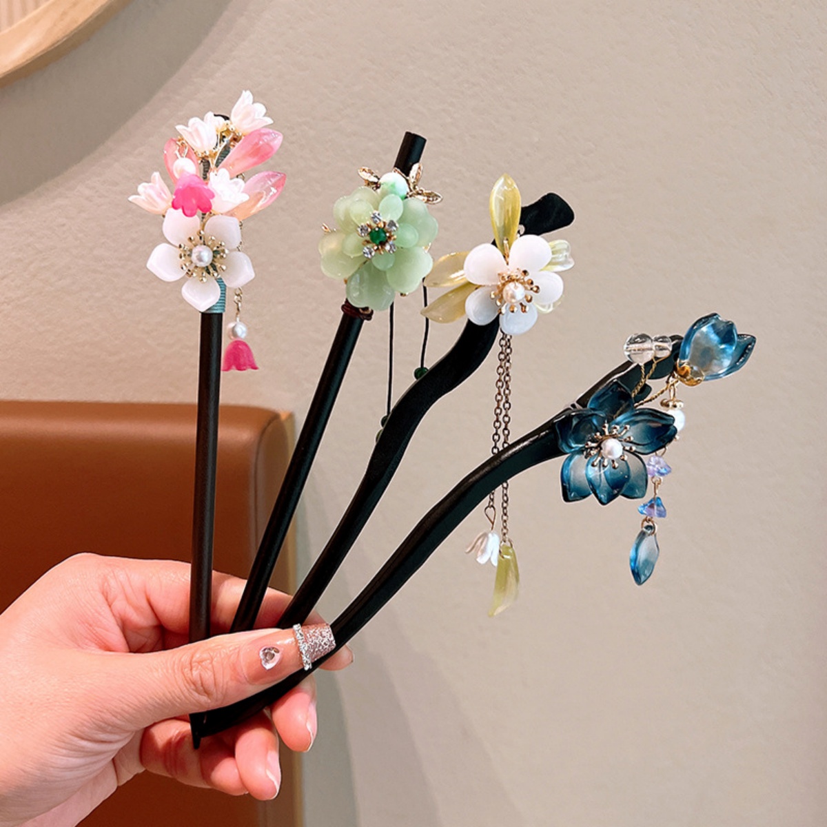 Exquisite Flower Tassel Wooden – обзор и цена Vintage Fashion Accessories