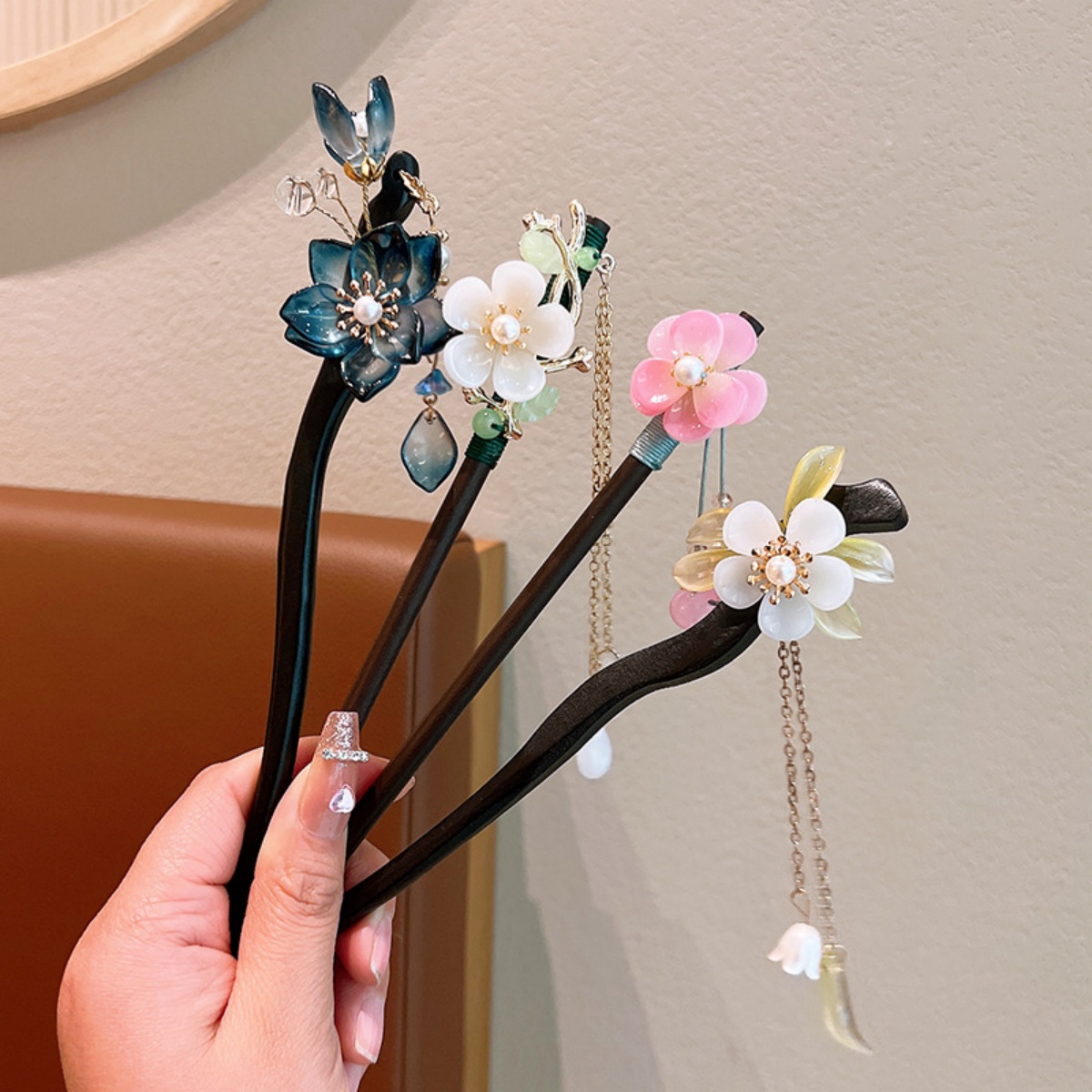 Exquisite Flower Tassel Wooden – обзор и цена Vintage Fashion Accessories