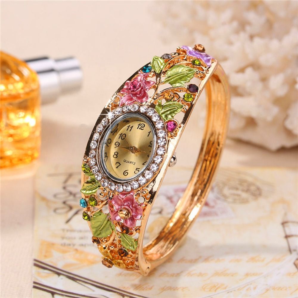 Rich In Flowers Vintage Watch  – обзор и цена Vintage Fashion Week