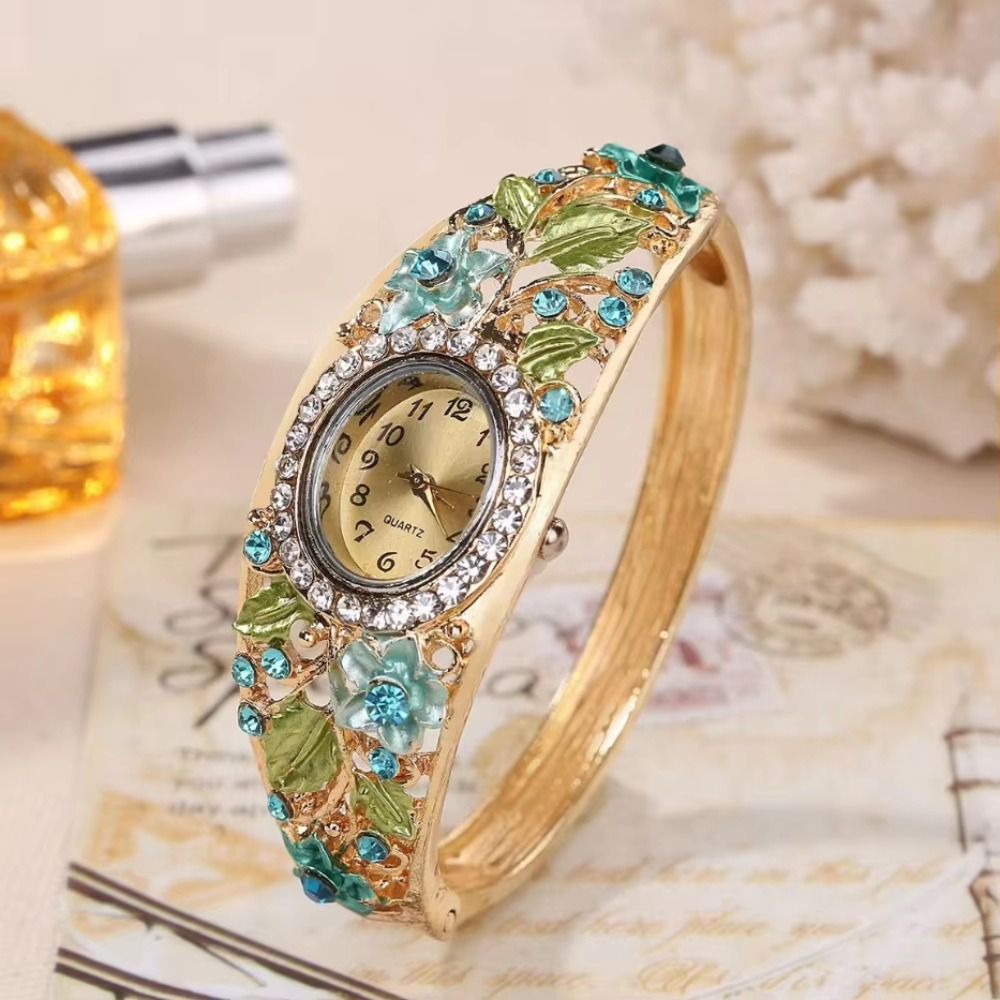 Rich In Flowers Vintage Watch  – обзор и цена Vintage Fashion Week